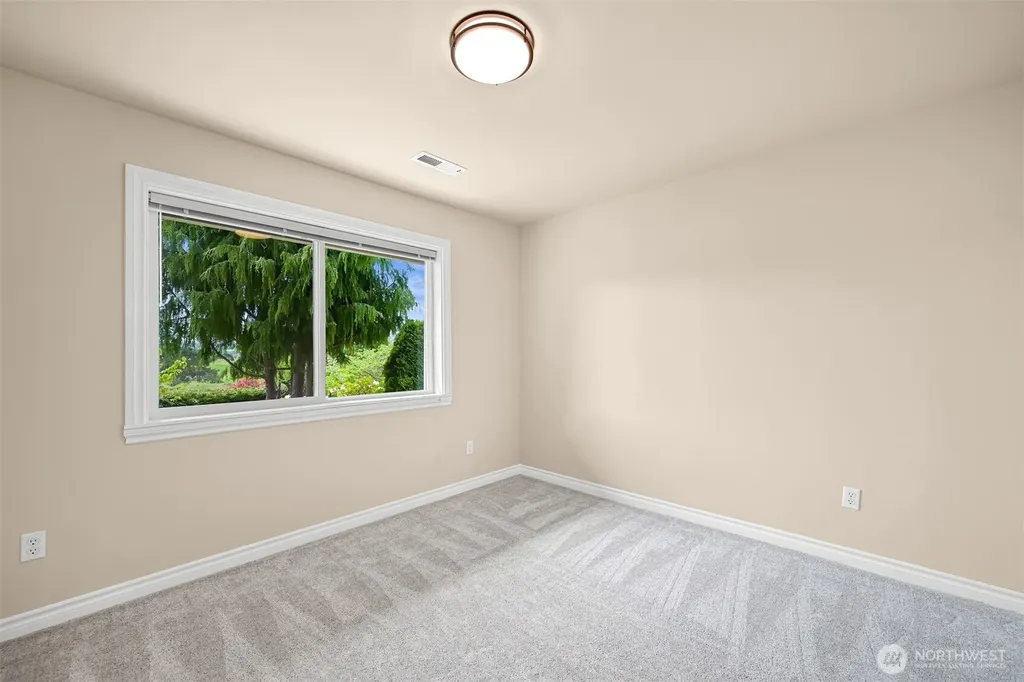 4743 S Golf Course Drive Blaine WA 98230
