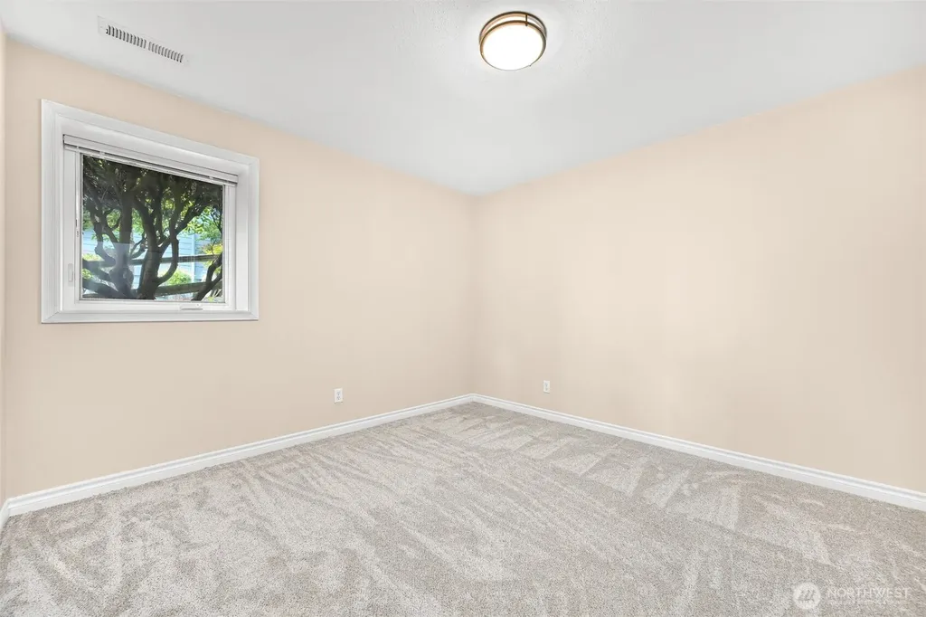4743 S Golf Course Drive Blaine WA 98230