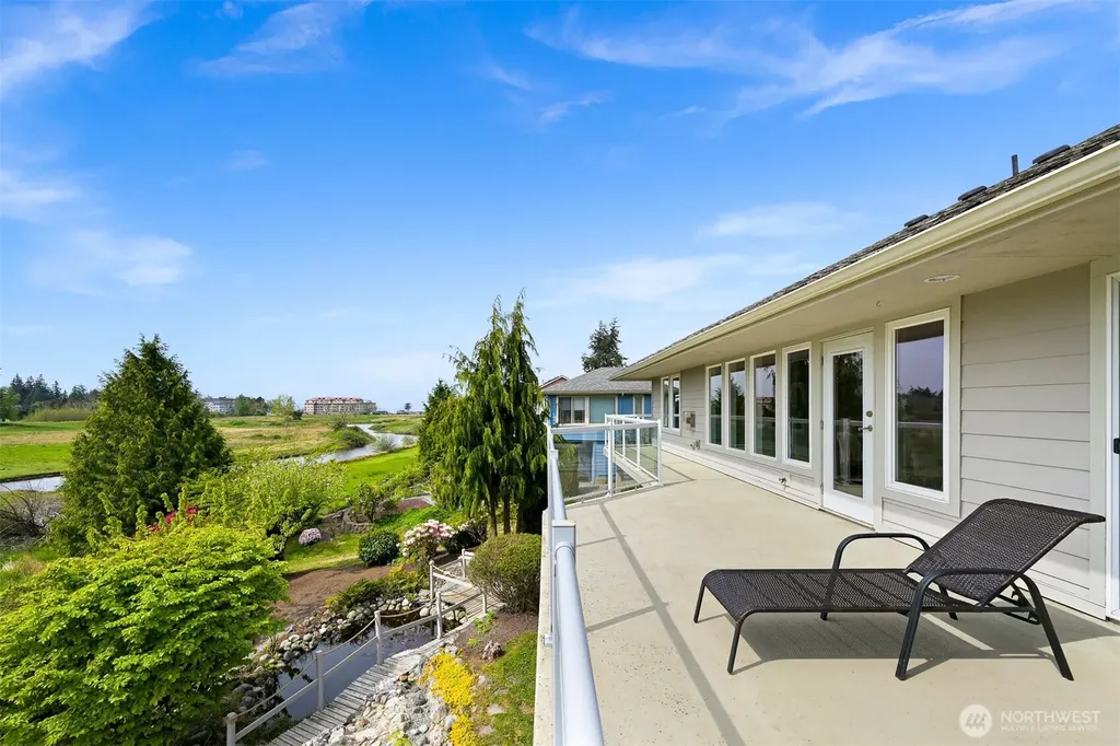 4743 S Golf Course Drive Blaine WA 98230