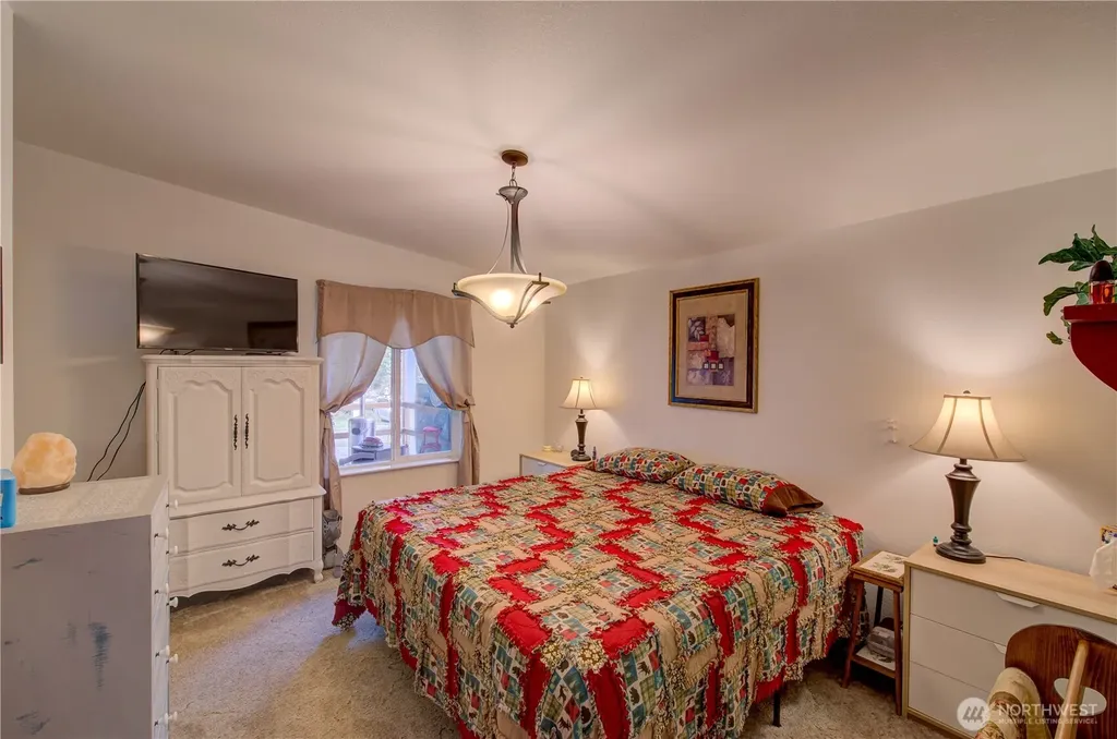 28811 Y Lane Ocean Park WA 98640