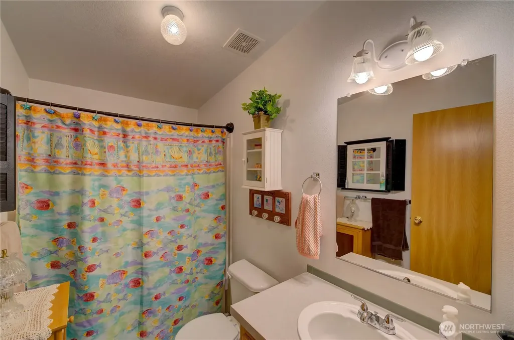 28811 Y Lane Ocean Park WA 98640