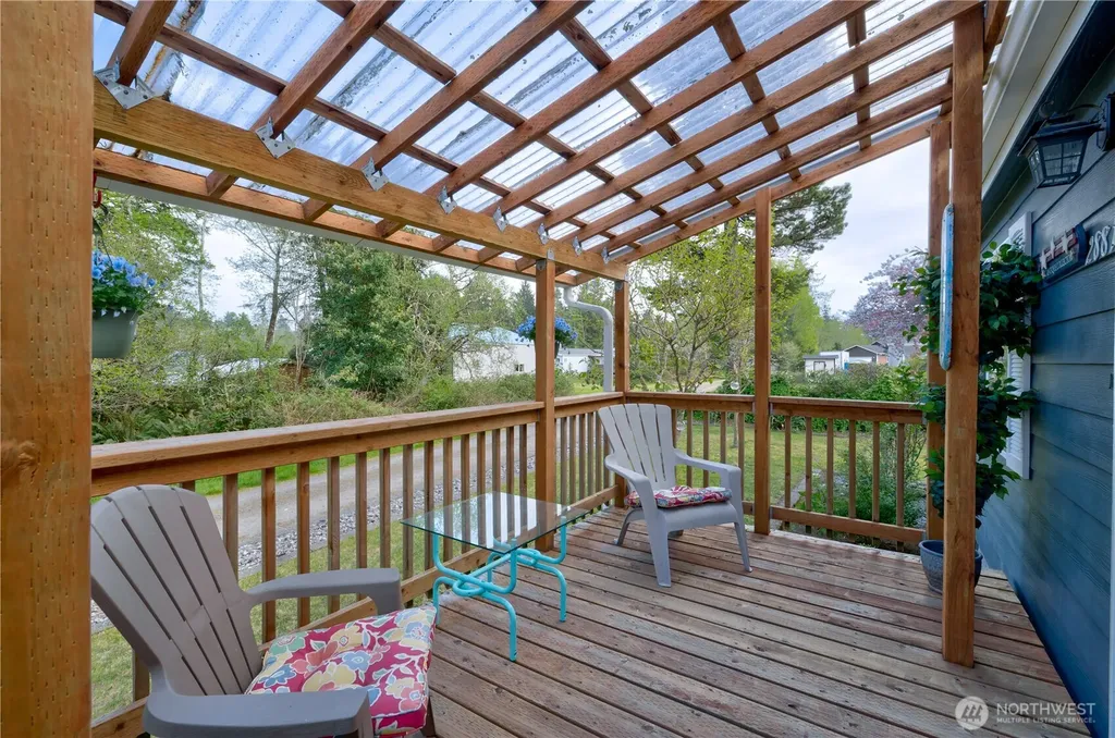 28811 Y Lane Ocean Park WA 98640