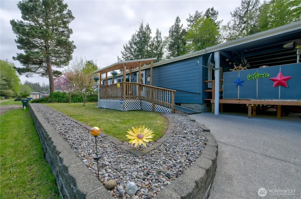 28811 Y Lane Ocean Park WA 98640