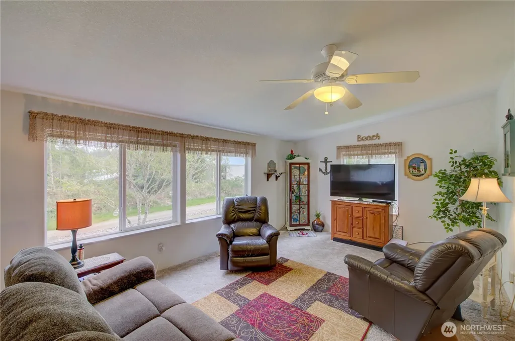 28811 Y Lane Ocean Park WA 98640