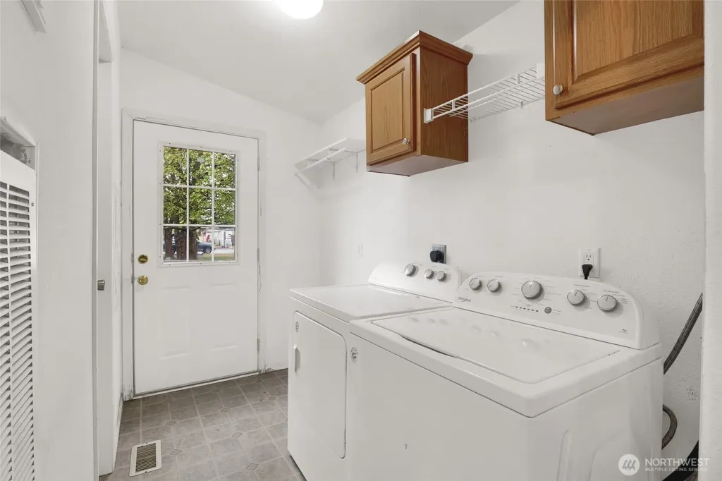 4815 NE Airway Drive Moses Lake WA 98837