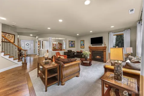 10082 240th Avenue NE Redmond WA 98053