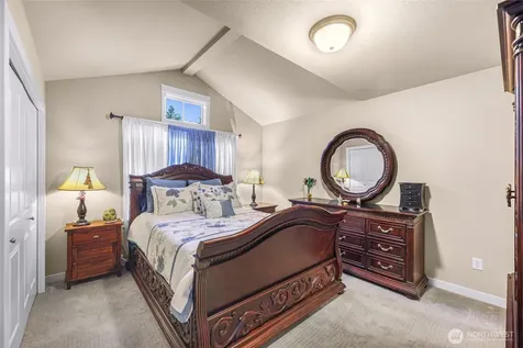 10082 240th Avenue NE Redmond WA 98053