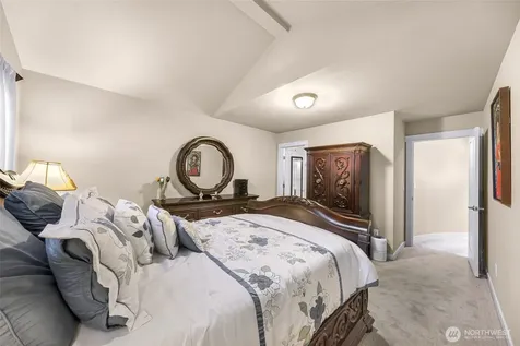10082 240th Avenue NE Redmond WA 98053