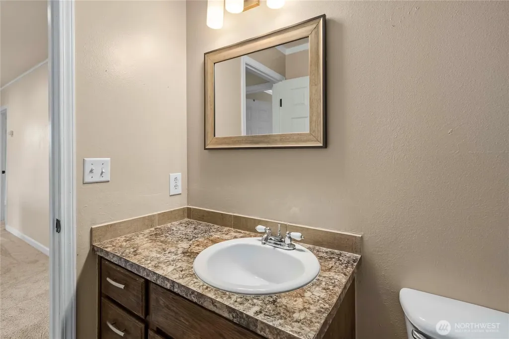 10517 Farwest Court SE Yelm WA 98597