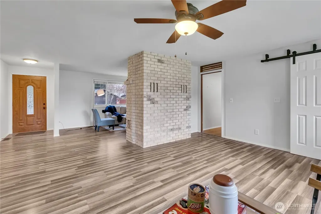 6932 Foster Drive SW Olympia WA 98512