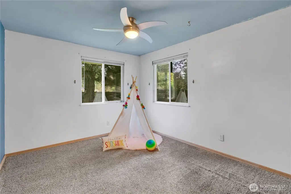 6932 Foster Drive SW Olympia WA 98512