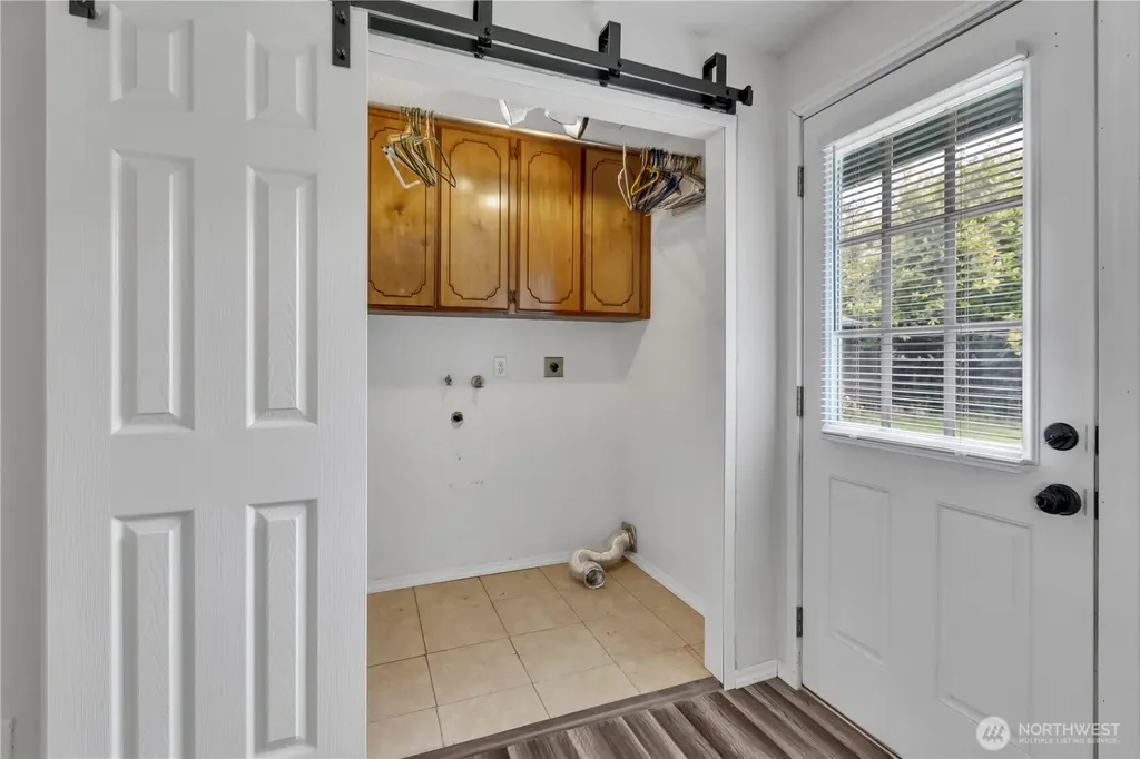 6932 Foster Drive SW Olympia WA 98512