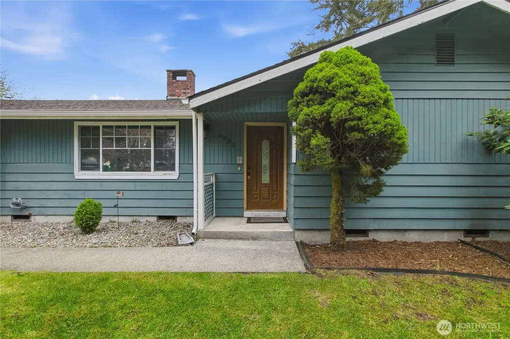6932 Foster Drive SW Olympia WA 98512