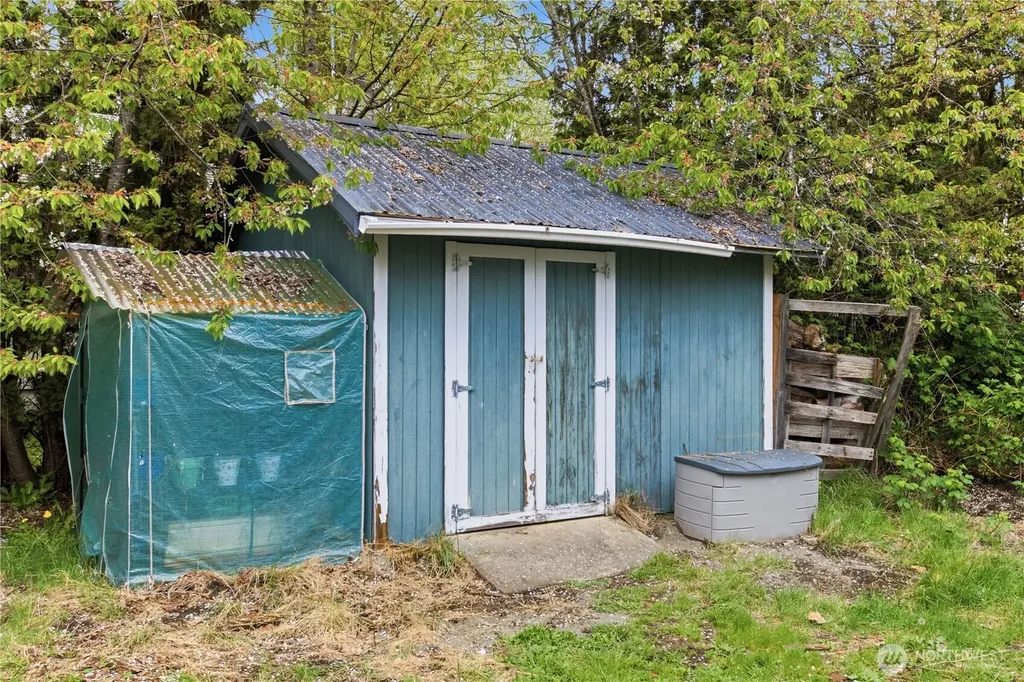 6932 Foster Drive SW Olympia WA 98512
