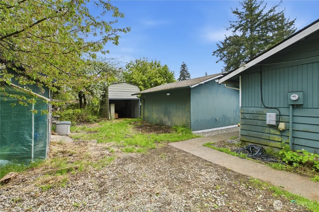 6932 Foster Drive SW Olympia WA 98512