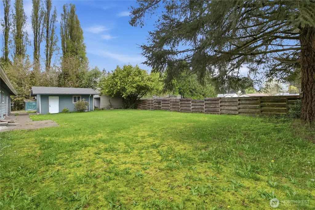 6932 Foster Drive SW Olympia WA 98512