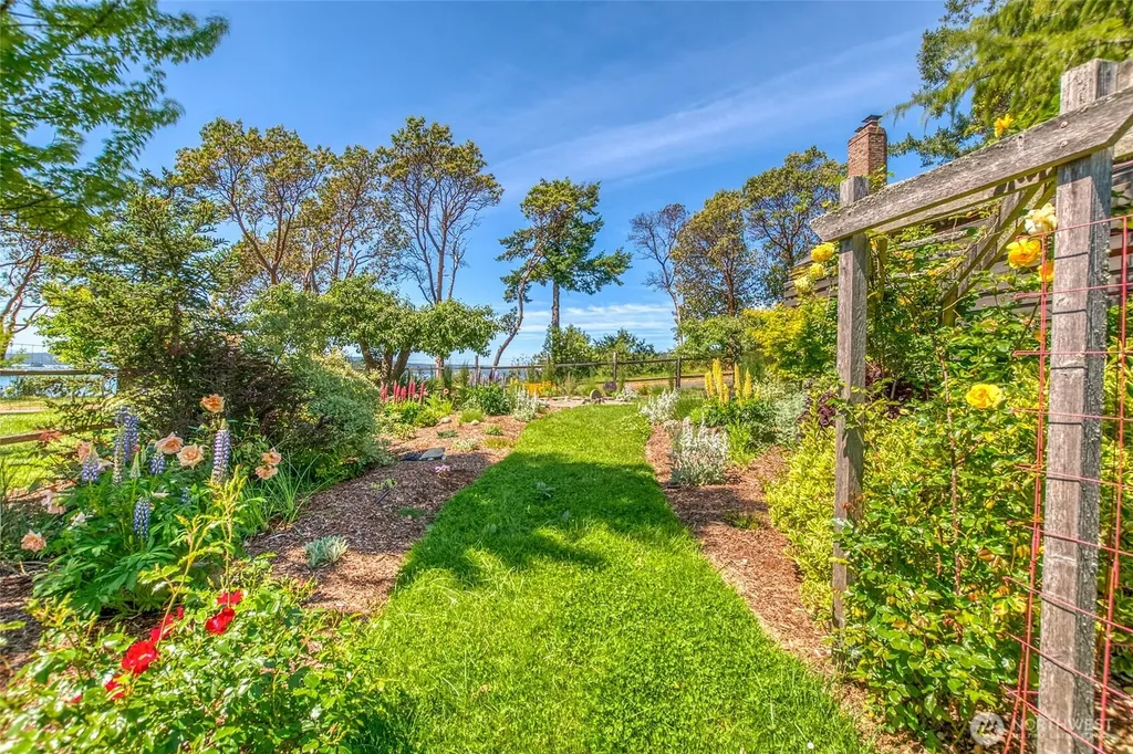 5686 Deer Harbor Road Orcas Island WA 98245