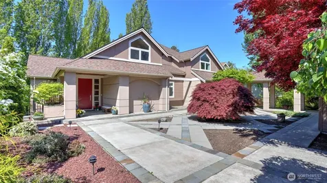 13730 Main Street Bellevue WA 98005