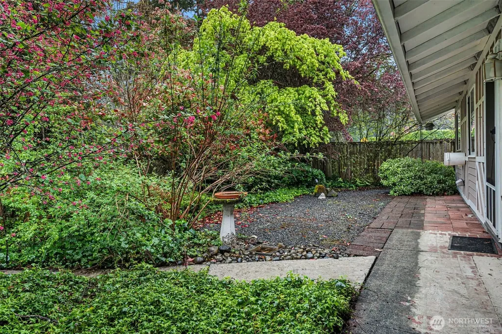 14403 SE 139th Place Renton WA 98059