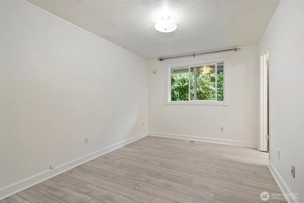 14403 SE 139th Place Renton WA 98059
