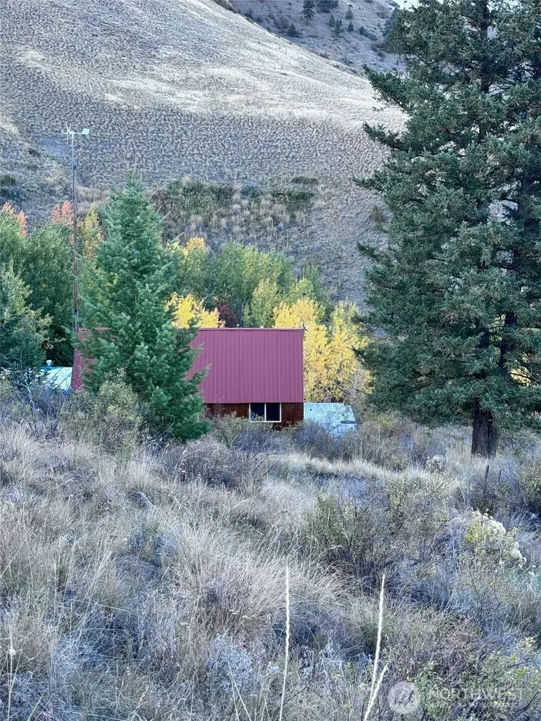 11 Gafvery Creek Road Oroville WA 98844