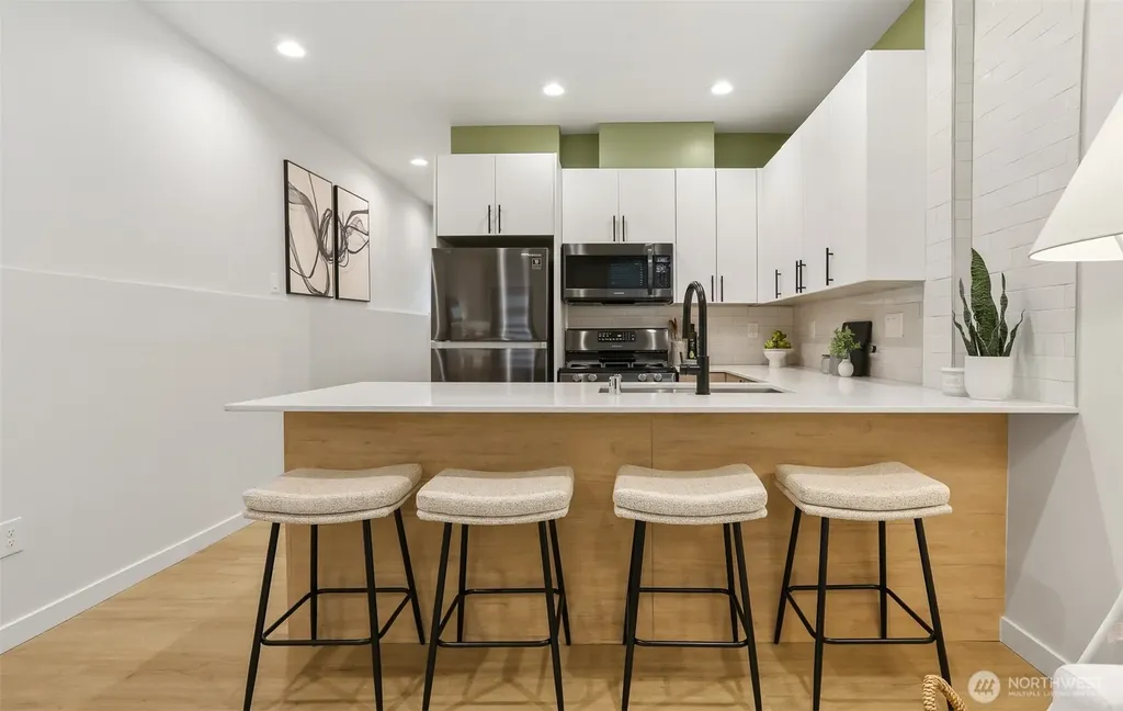 1913 15th Avenue S Seattle WA 98144