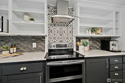 914 S 30th Place Renton WA 98055
