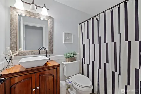 914 S 30th Place Renton WA 98055