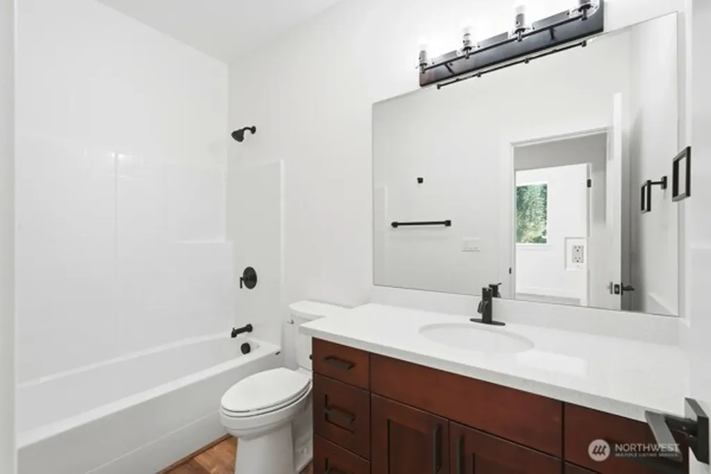 44421 Pine Road Gold Bar WA 98251