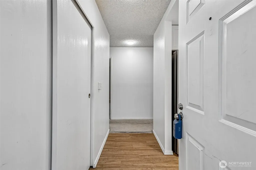 8823 Holly Drive Everett WA 98208