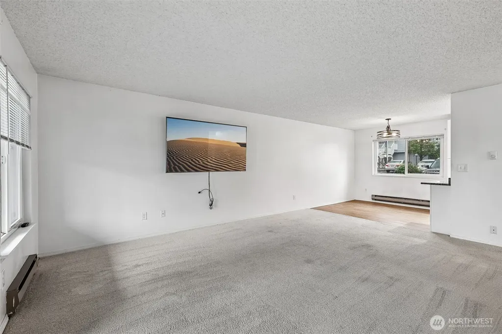 8823 Holly Drive Everett WA 98208