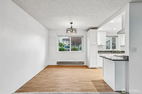 8823 Holly Drive Everett WA 98208