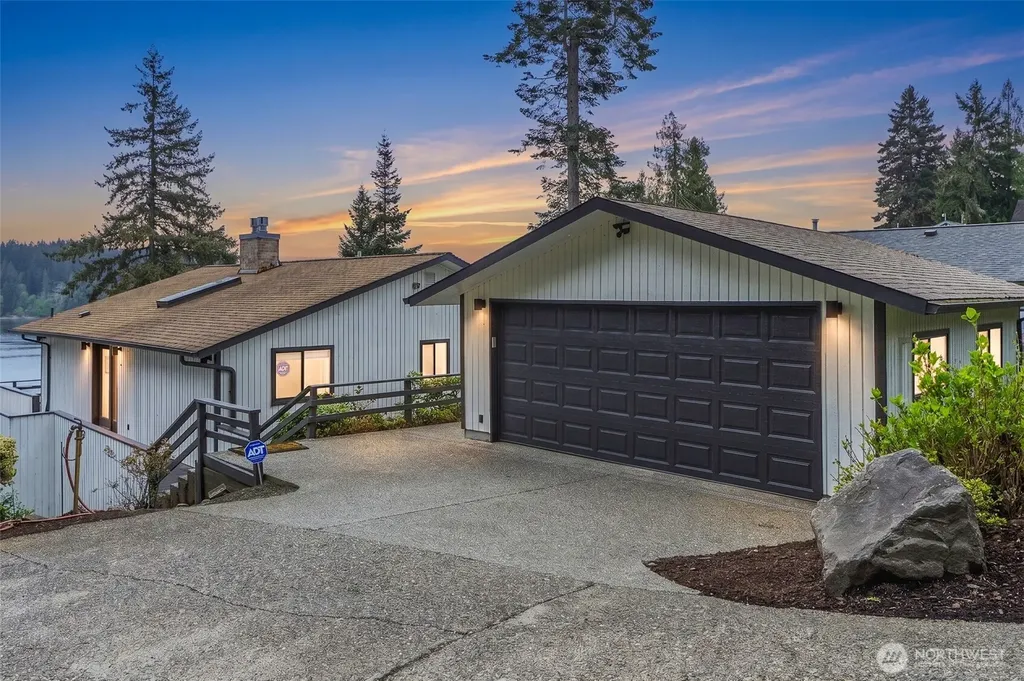461 SE Kamilche Shores Road Shelton WA 98584