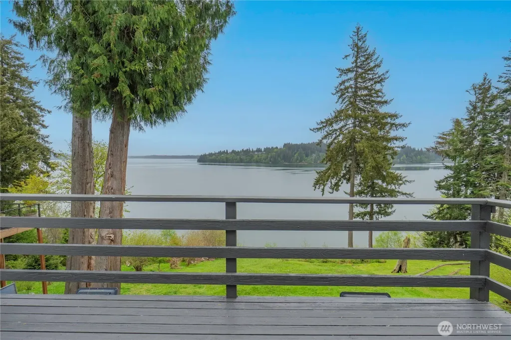 461 SE Kamilche Shores Road Shelton WA 98584