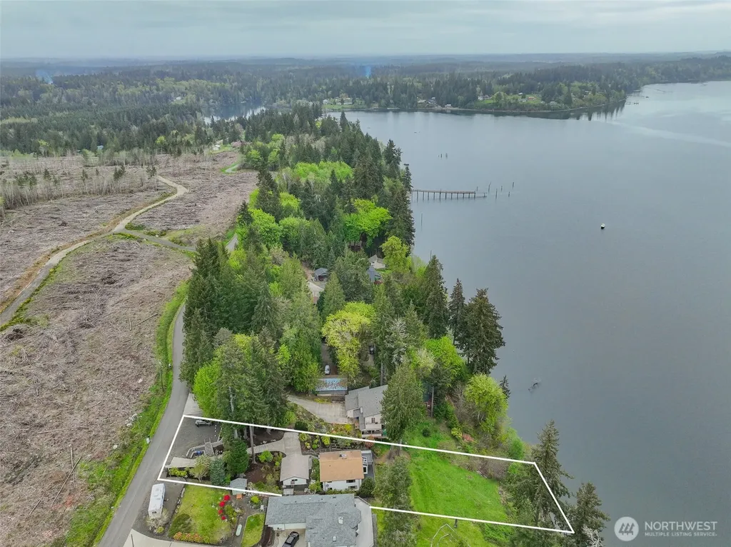 461 SE Kamilche Shores Road Shelton WA 98584