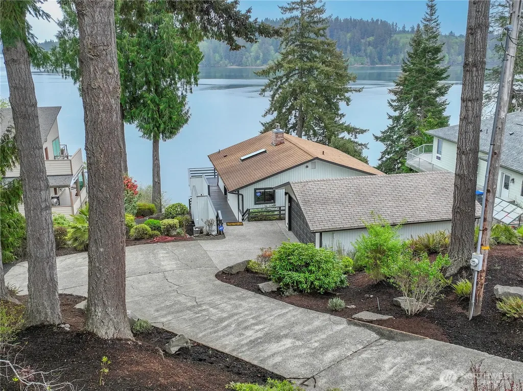 461 SE Kamilche Shores Road Shelton WA 98584