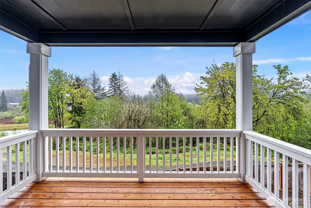 10432 Treasure Drive NW Silverdale WA 98383