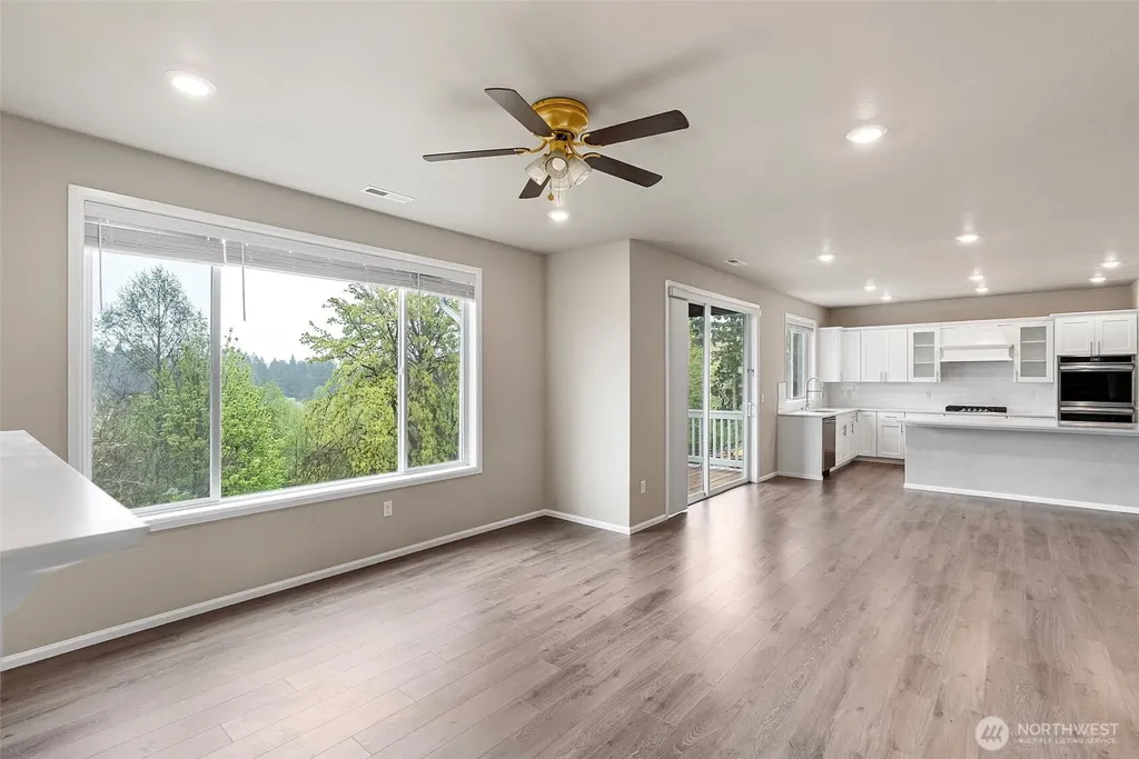 10432 Treasure Drive NW Silverdale WA 98383