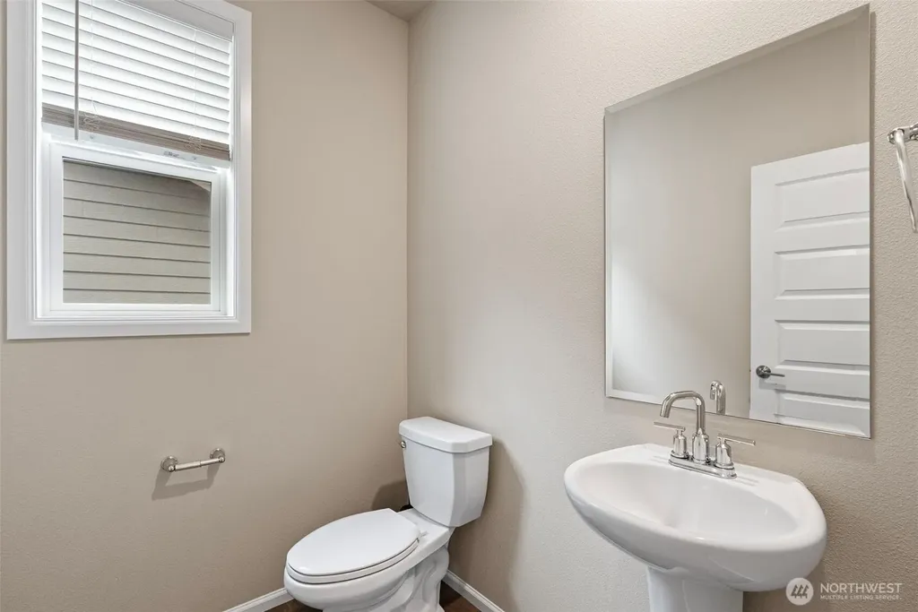 10432 Treasure Drive NW Silverdale WA 98383