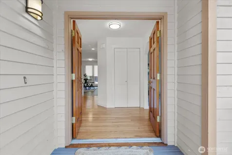 22311 6th Drive SE Bothell WA 98021