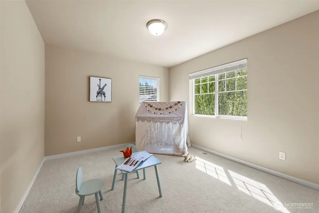 10212 242nd Avenue NE Redmond WA 98053