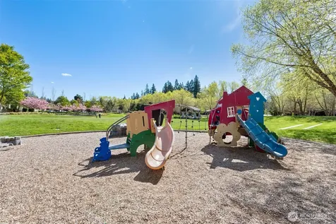 10212 242nd Avenue NE Redmond WA 98053