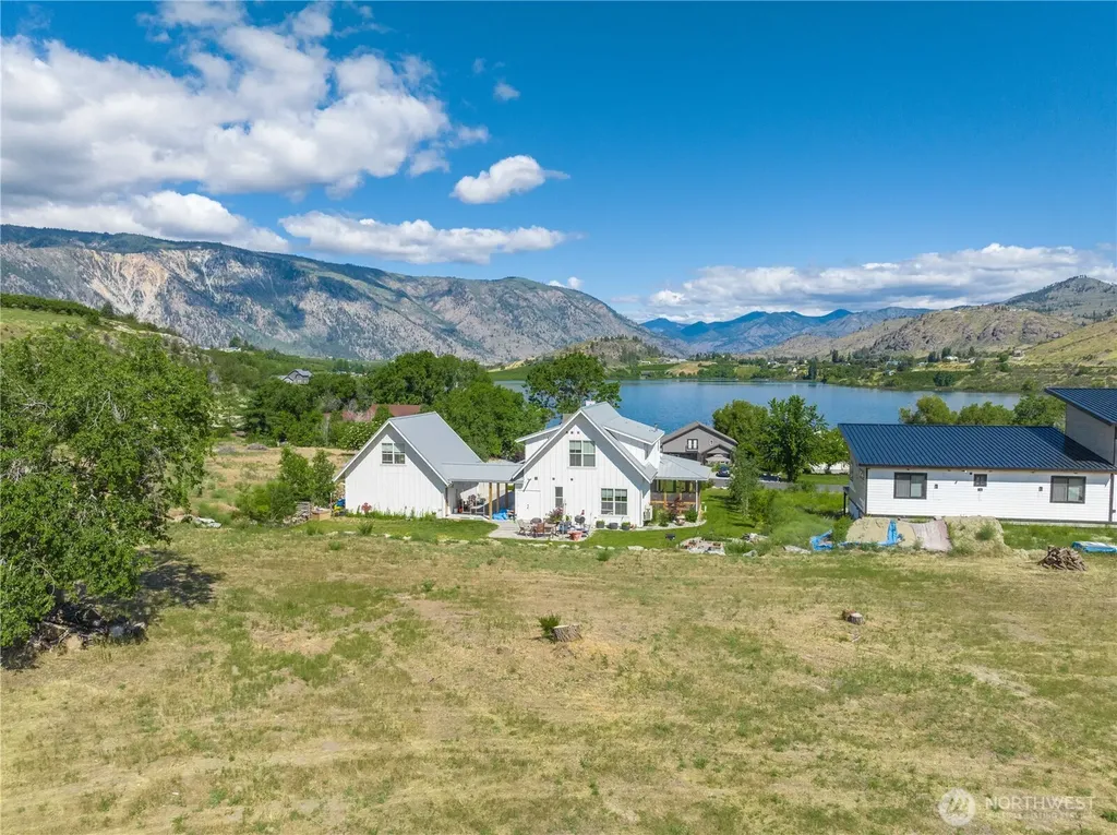 220 Roses Lake Drive Manson WA 98831