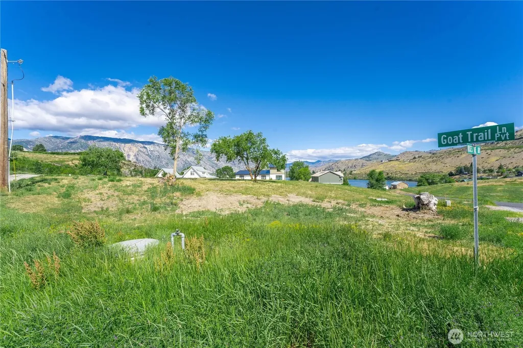 220 Roses Lake Drive Manson WA 98831