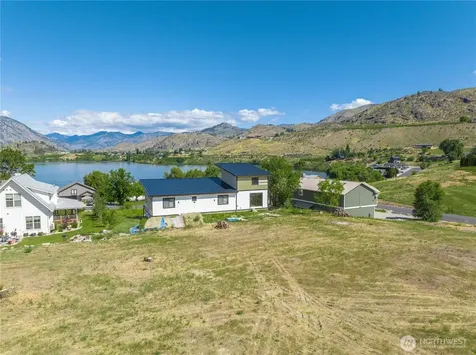 220 Roses Lake Drive Manson WA 98831