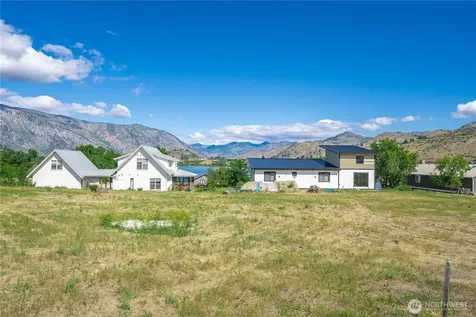 220 Roses Lake Drive Manson WA 98831