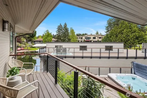 61 Cascade Key Bellevue WA 98006