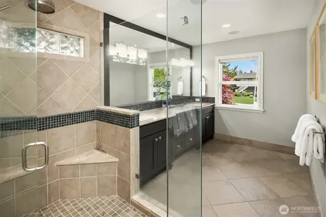 61 Cascade Key Bellevue WA 98006