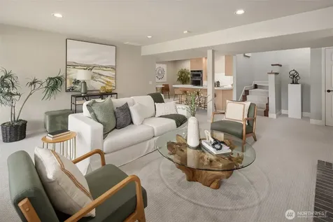 61 Cascade Key Bellevue WA 98006