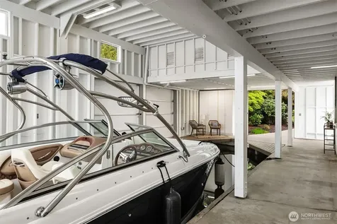 61 Cascade Key Bellevue WA 98006